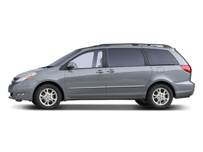 2008 Toyota Sienna LE Minivan 4D