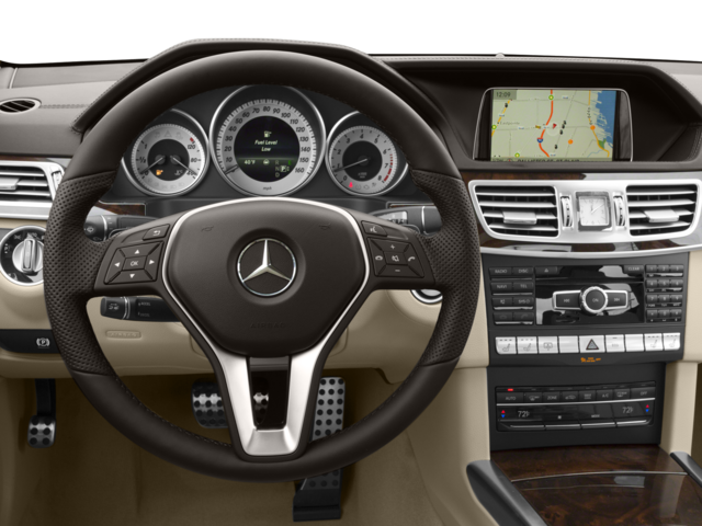 2016 Mercedes Benz E 400 Sedan photo 4