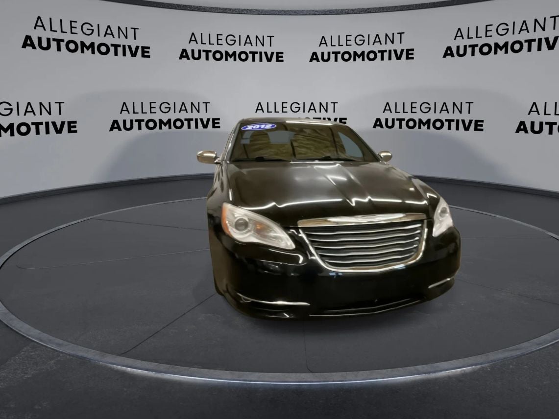 2012 Chrysler 200 Limited Sedan 4D