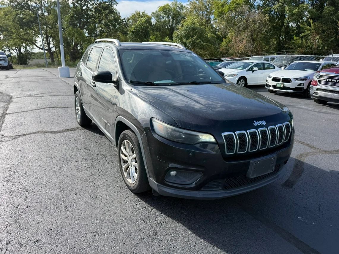 2019 Jeep Cherokee Latitude Sport Utility 4D