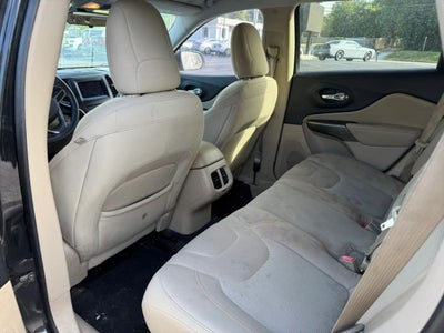 2019 Jeep Cherokee Latitude Sport Utility 4D