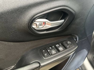 2016 Jeep Cherokee Latitude Sport Utility 4D