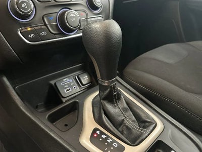 2016 Jeep Cherokee Latitude Sport Utility 4D