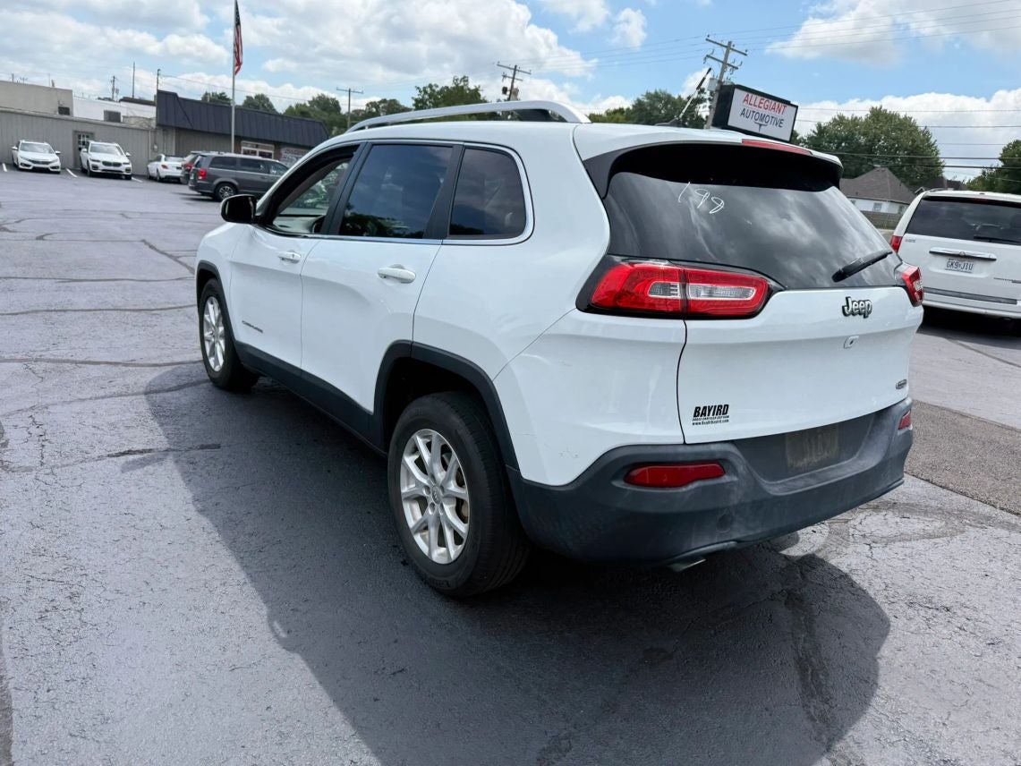 2016 Jeep Cherokee Latitude Sport Utility 4D