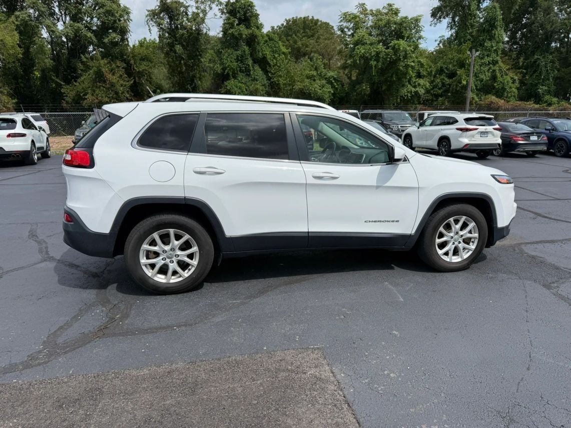2016 Jeep Cherokee Latitude Sport Utility 4D