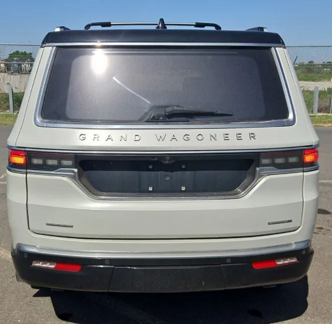 2022 Jeep Grand Wagoneer Series III Sport Utility 4D
