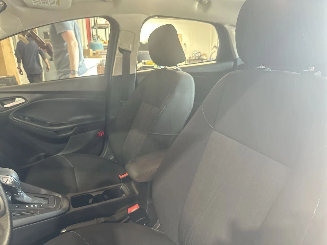 2017 Ford Focus SE Hatchback 4D