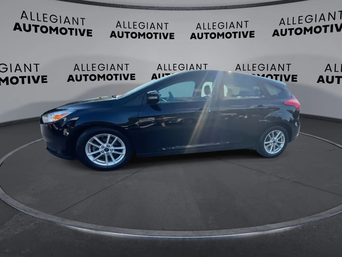 2017 Ford Focus SE Hatchback 4D