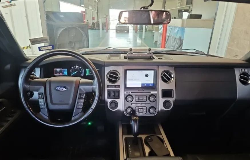 2015 Ford Expedition EL XLT Sport Utility 4D