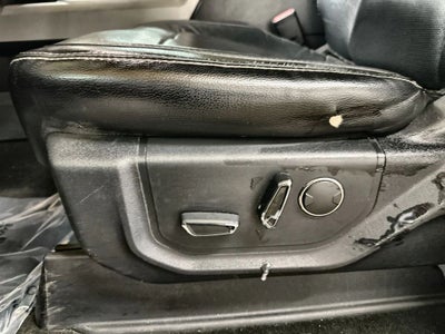 2017 Ford F350 Super Duty Crew Cab Lariat Pickup 4D 8 ft