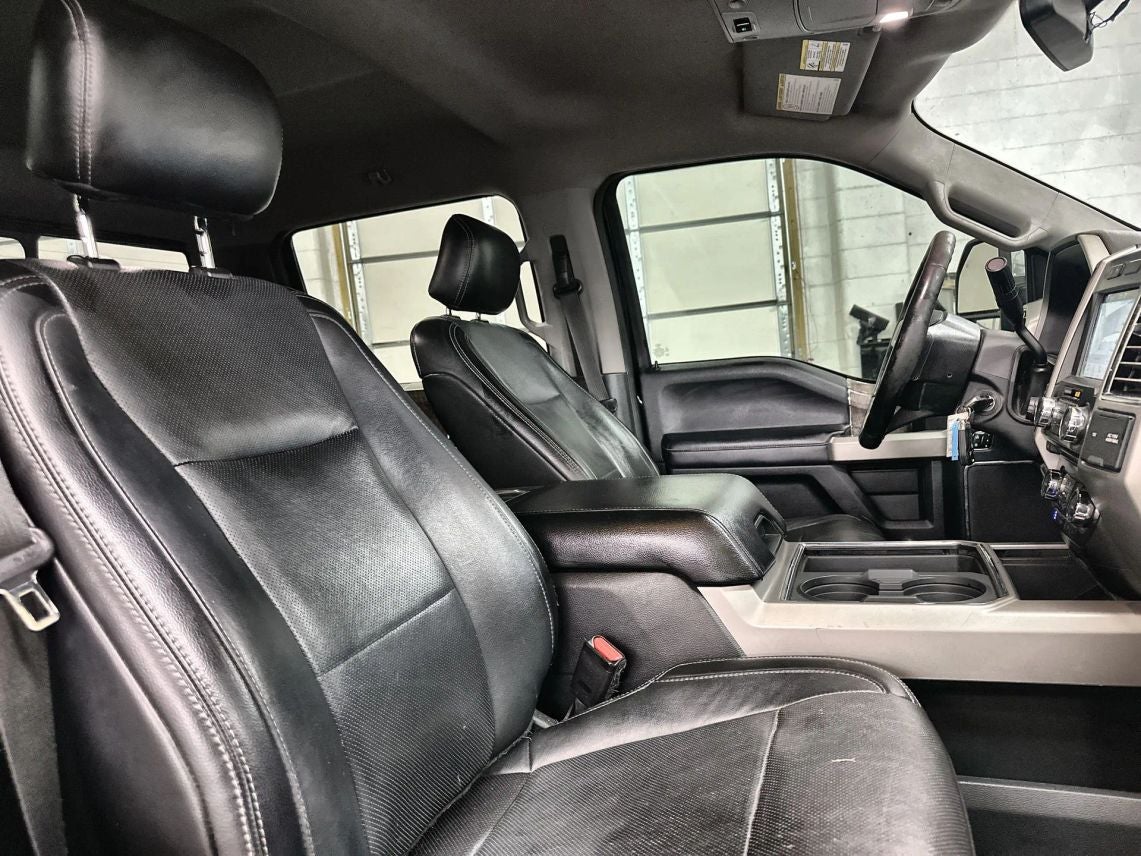2017 Ford F350 Super Duty Crew Cab Lariat Pickup 4D 8 ft