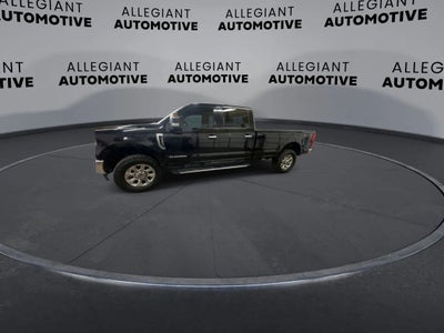 2017 Ford F350 Super Duty Crew Cab Lariat Pickup 4D 8 ft
