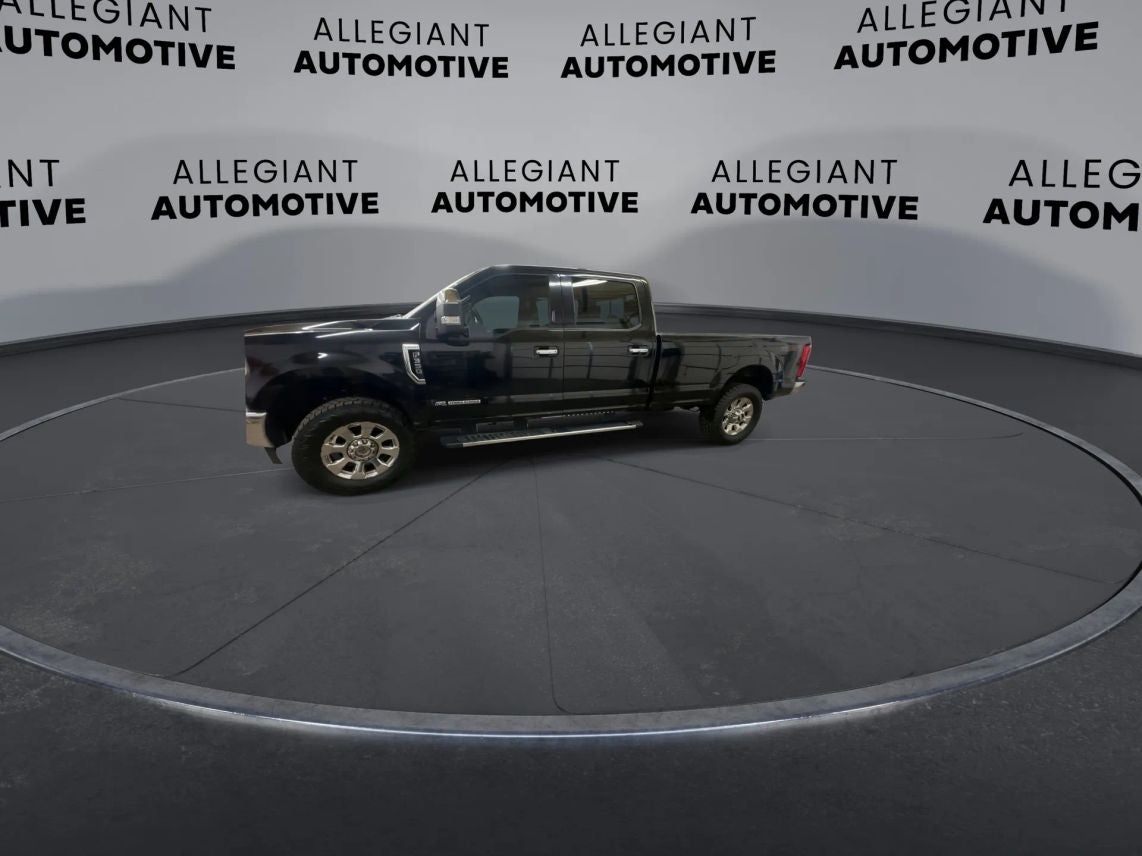 2017 Ford F350 Super Duty Crew Cab Lariat Pickup 4D 8 ft