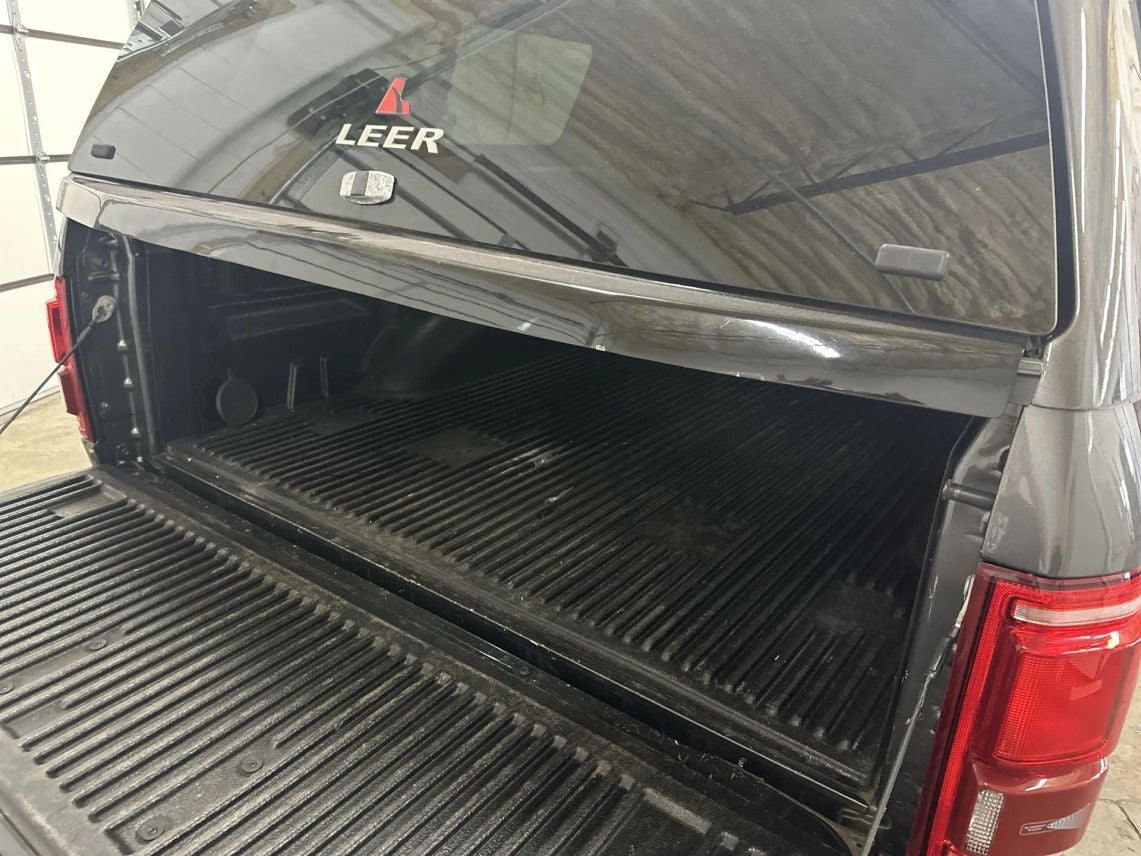 2015 Ford F150 SuperCrew Cab Lariat Pickup 4D 5 1/2 ft