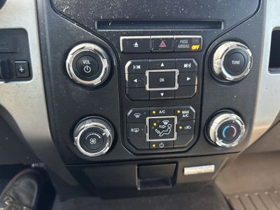 2013 Ford F150 SuperCrew Cab XLT Pickup 4D 5 1/2 ft