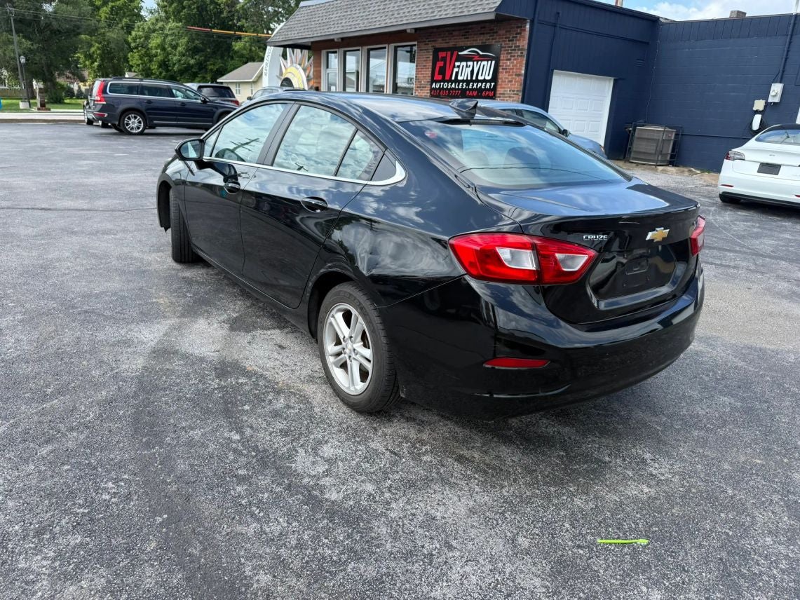 2018 Chevrolet Cruze LT Sedan 4D