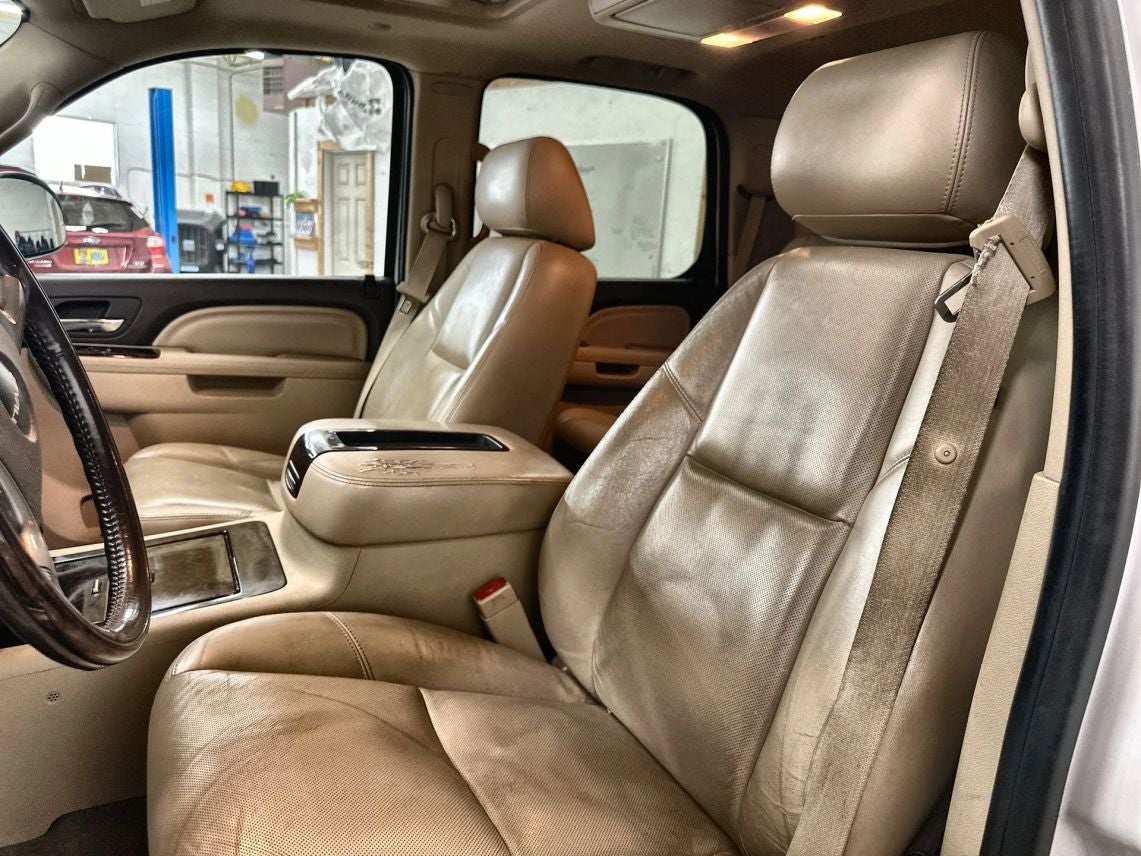 2011 GMC Yukon Denali Sport Utility 4D