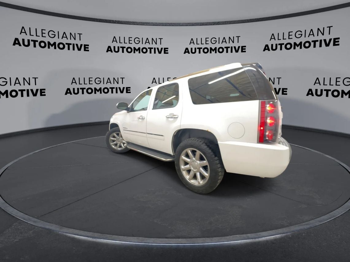 2011 GMC Yukon Denali Sport Utility 4D
