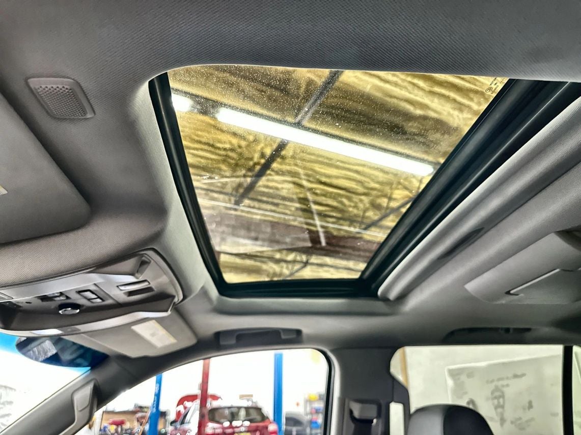 2015 Cadillac Escalade Luxury Sport Utility 4D