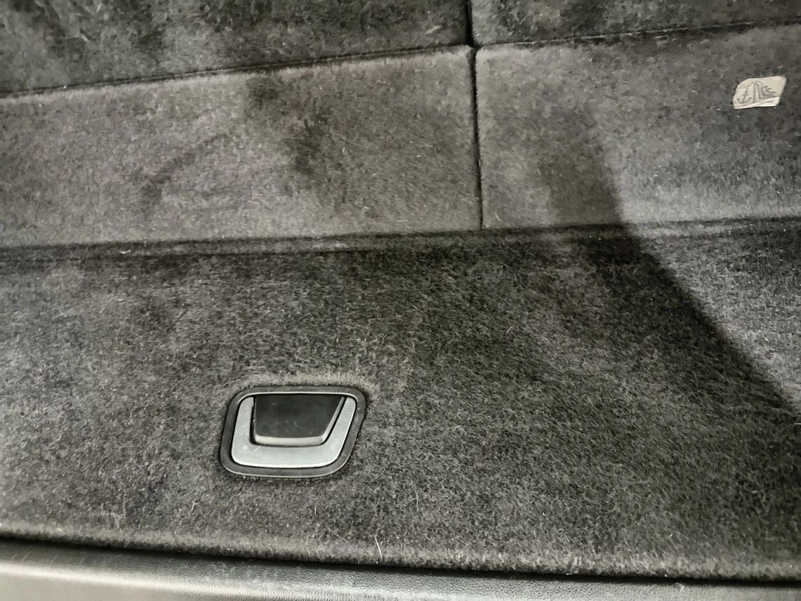 2015 Cadillac Escalade Luxury Sport Utility 4D