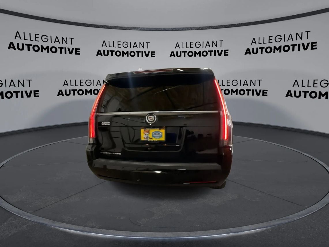 2015 Cadillac Escalade Luxury Sport Utility 4D