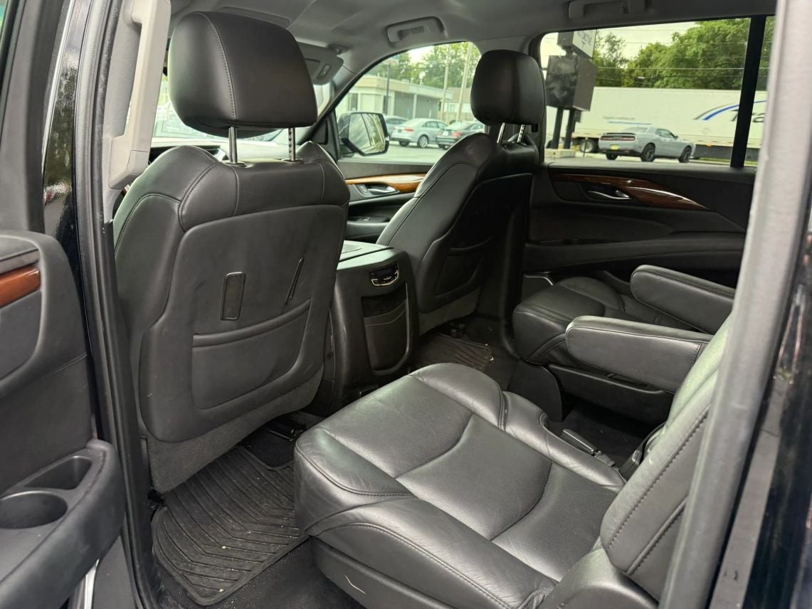 2017 Cadillac Escalade ESV Sport Utility 4D
