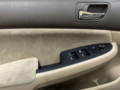 2005 Honda Accord LX Sedan 4D