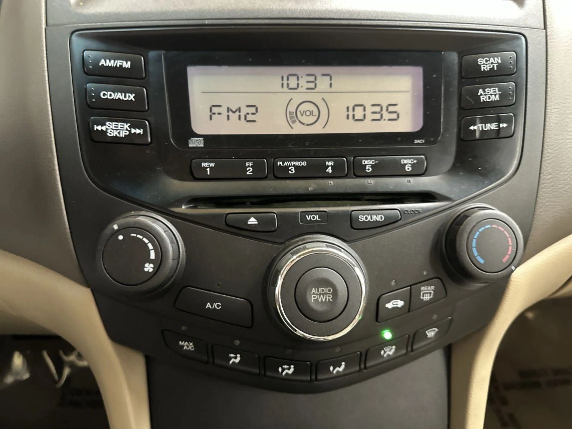 2005 Honda Accord LX Sedan 4D