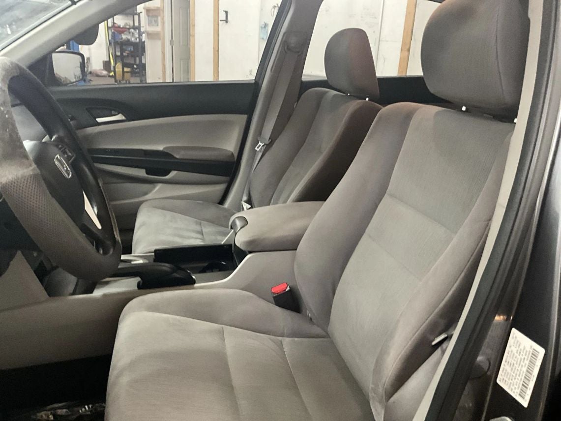 2011 Honda Accord LX Sedan 4D