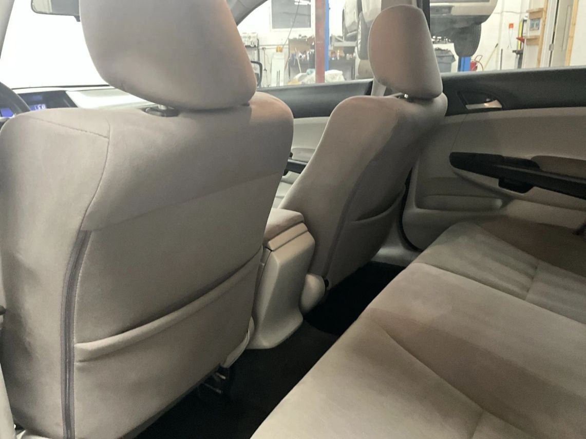 2011 Honda Accord LX Sedan 4D