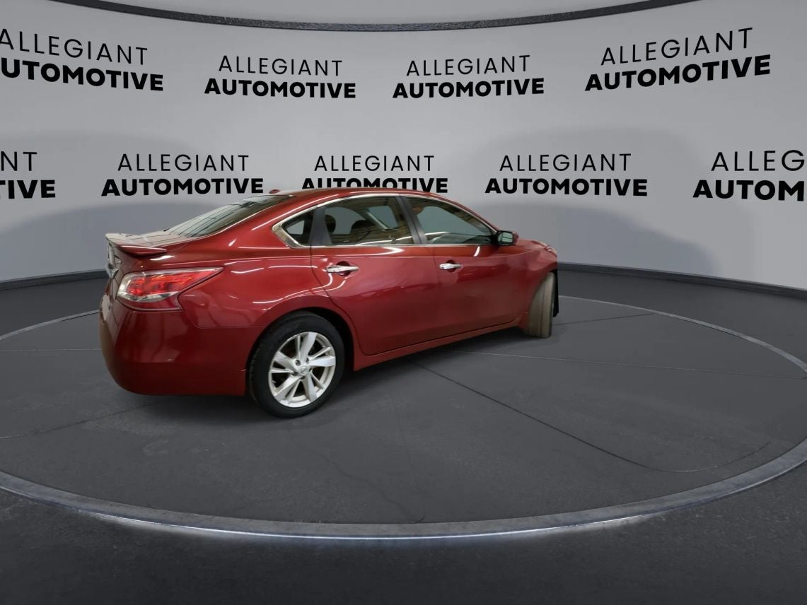 2013 Nissan Altima 2.5 SV Sedan 4D