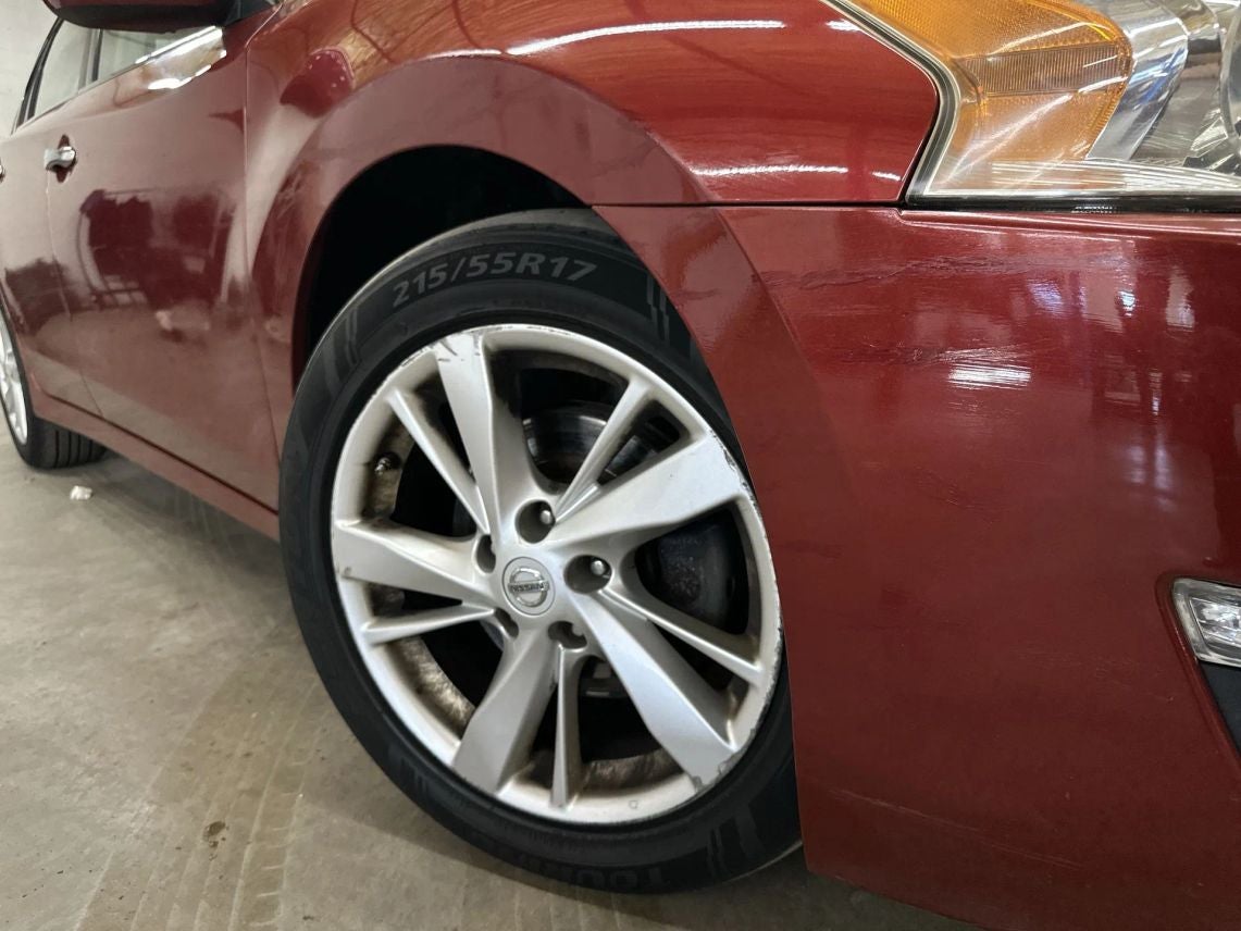 2013 Nissan Altima 2.5 SV Sedan 4D