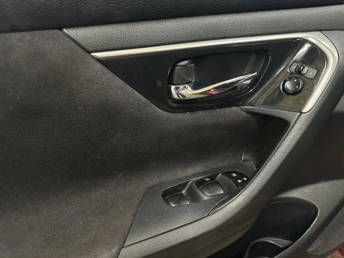 2013 Nissan Altima 2.5 SV Sedan 4D