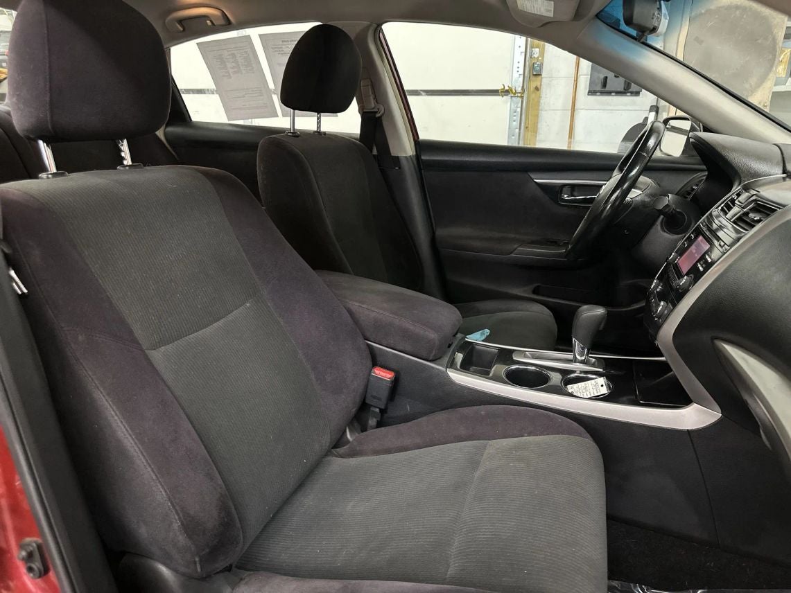 2013 Nissan Altima 2.5 SV Sedan 4D