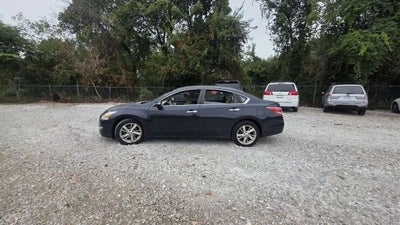 2015 Nissan Altima 2.5 SV Sedan 4D
