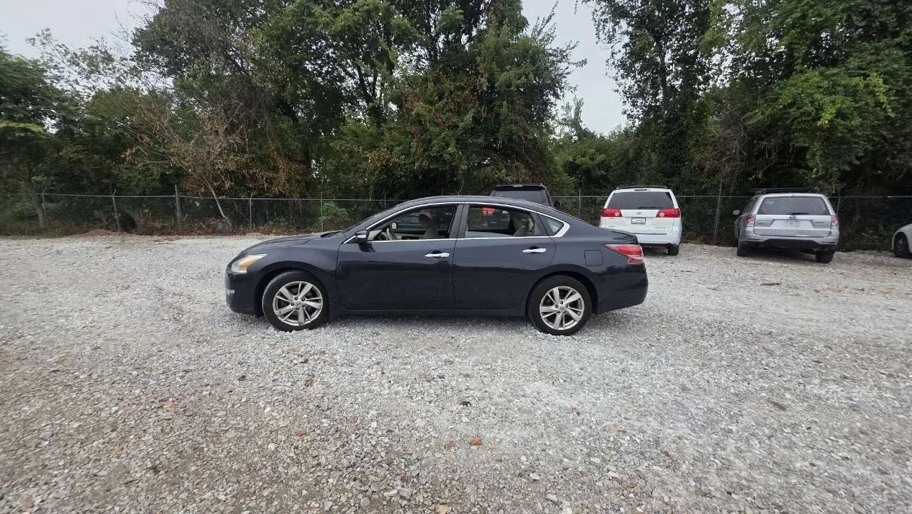 2015 Nissan Altima 2.5 SV Sedan 4D
