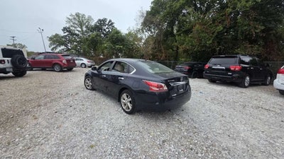 2015 Nissan Altima 2.5 SV Sedan 4D
