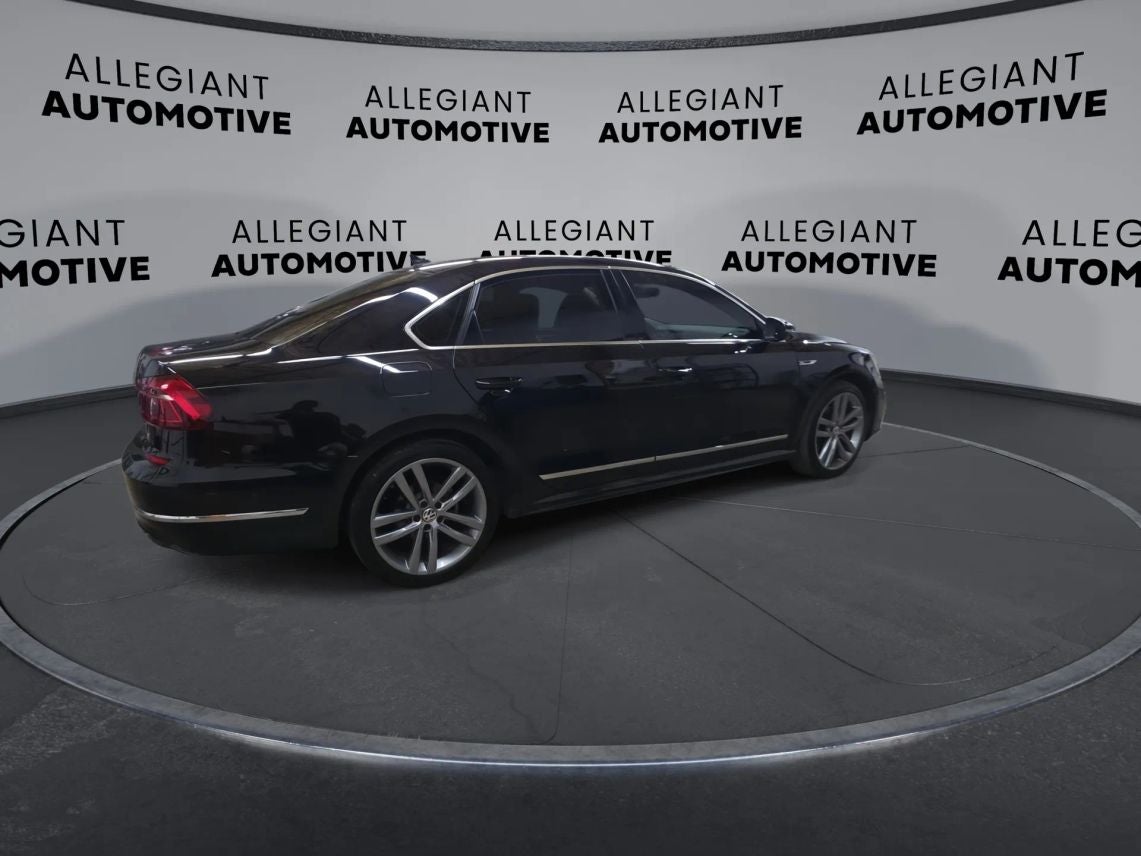 2017 Volkswagen Passat 1.8T R-Line Sedan 4D