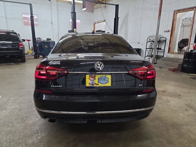 2017 Volkswagen Passat 1.8T R-Line Sedan 4D