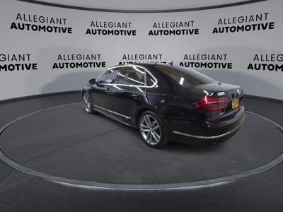 2017 Volkswagen Passat 1.8T R-Line Sedan 4D