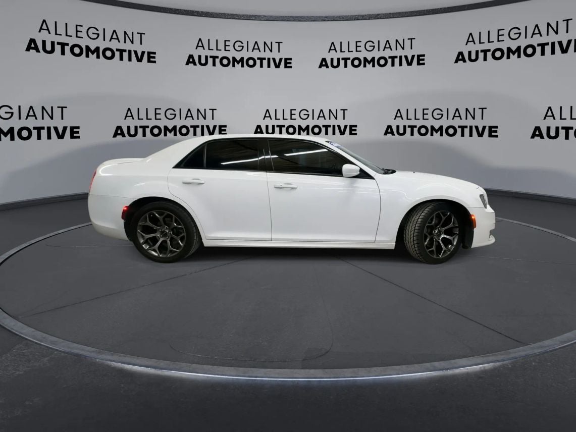 2018 Chrysler 300 300S Sedan 4D