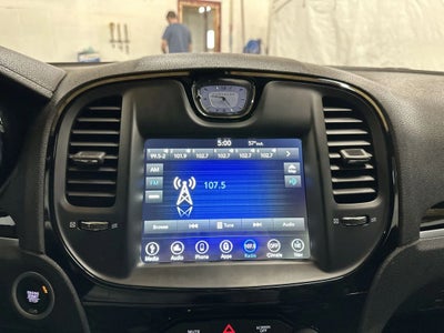 2018 Chrysler 300 300S Sedan 4D