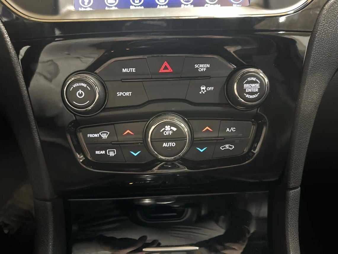 2018 Chrysler 300 300S Sedan 4D