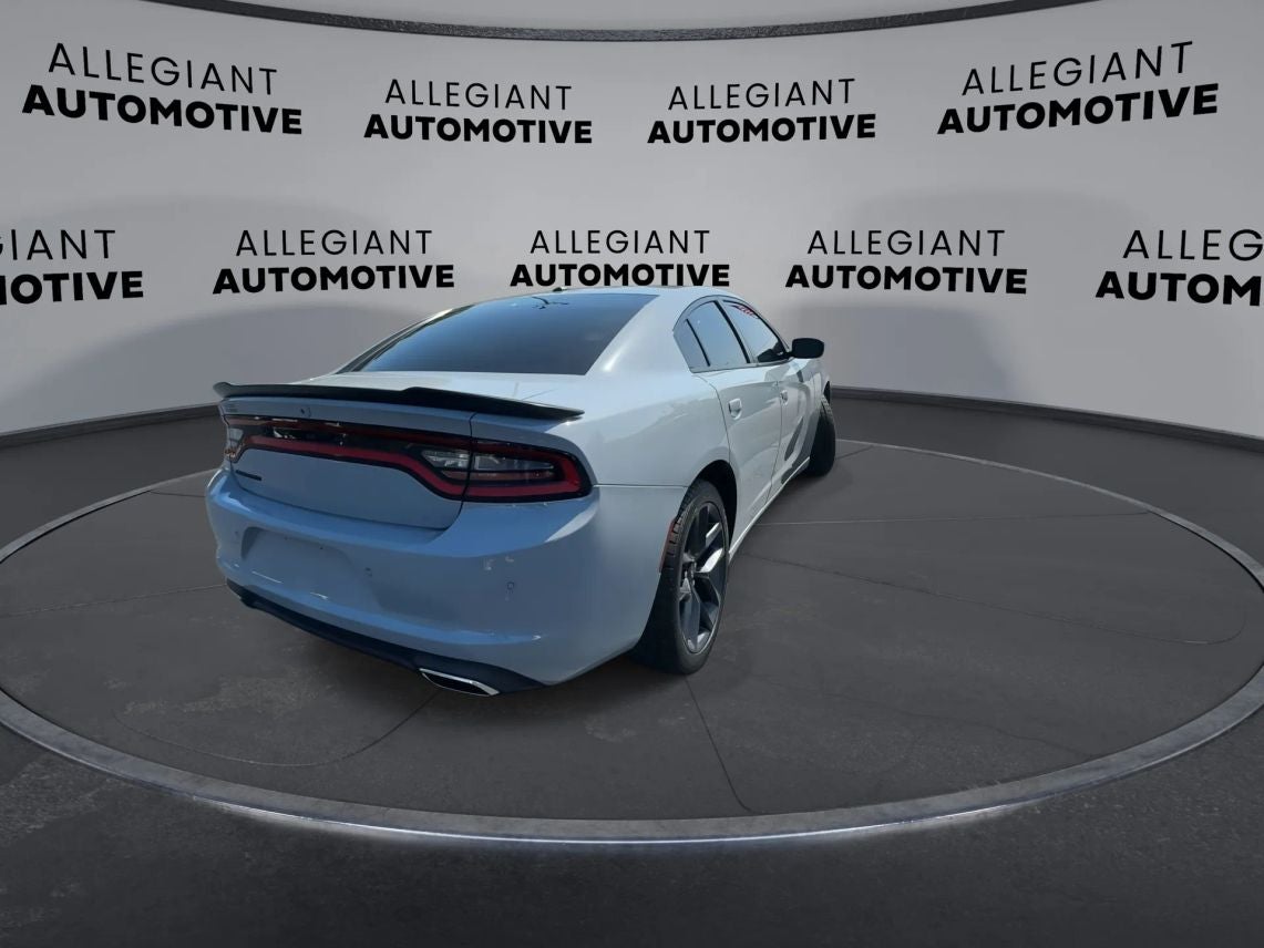 2022 Dodge Charger SXT Sedan 4D
