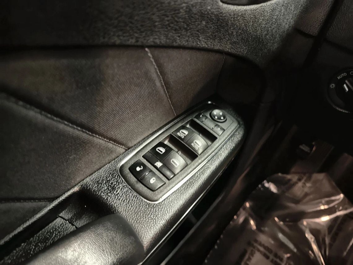 2022 Dodge Charger SXT Sedan 4D