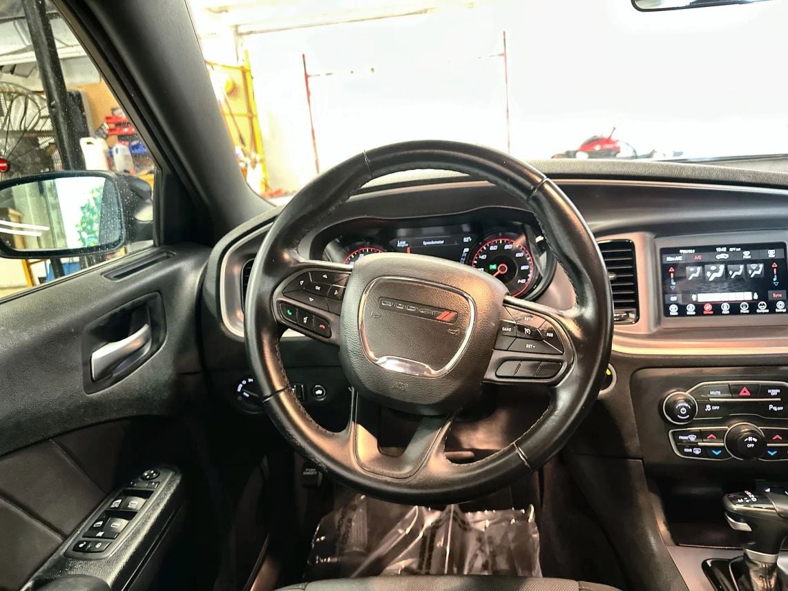 2022 Dodge Charger SXT Sedan 4D