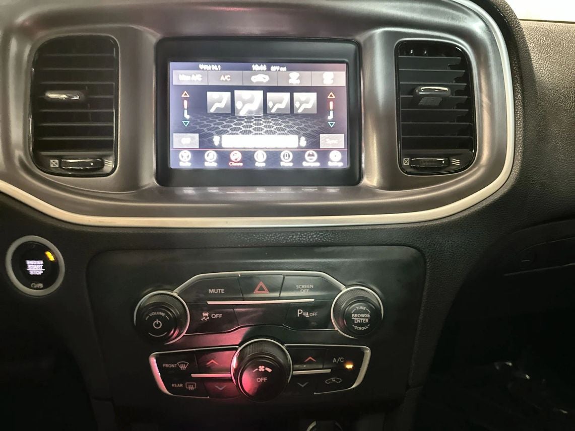 2022 Dodge Charger SXT Sedan 4D