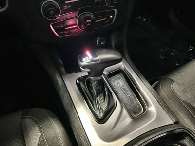 2022 Dodge Charger SXT Sedan 4D