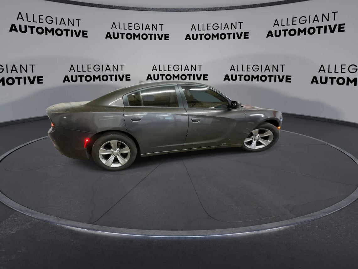 2016 Dodge Charger SXT Sedan 4D