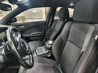 2016 Dodge Charger SXT Sedan 4D